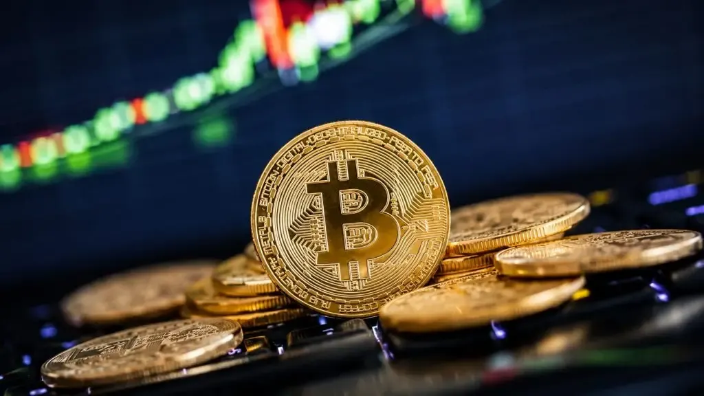 Bitcoin Surpasses $81,000, Popular Memecoin Jumps 9%: What’s Behind the Rise?