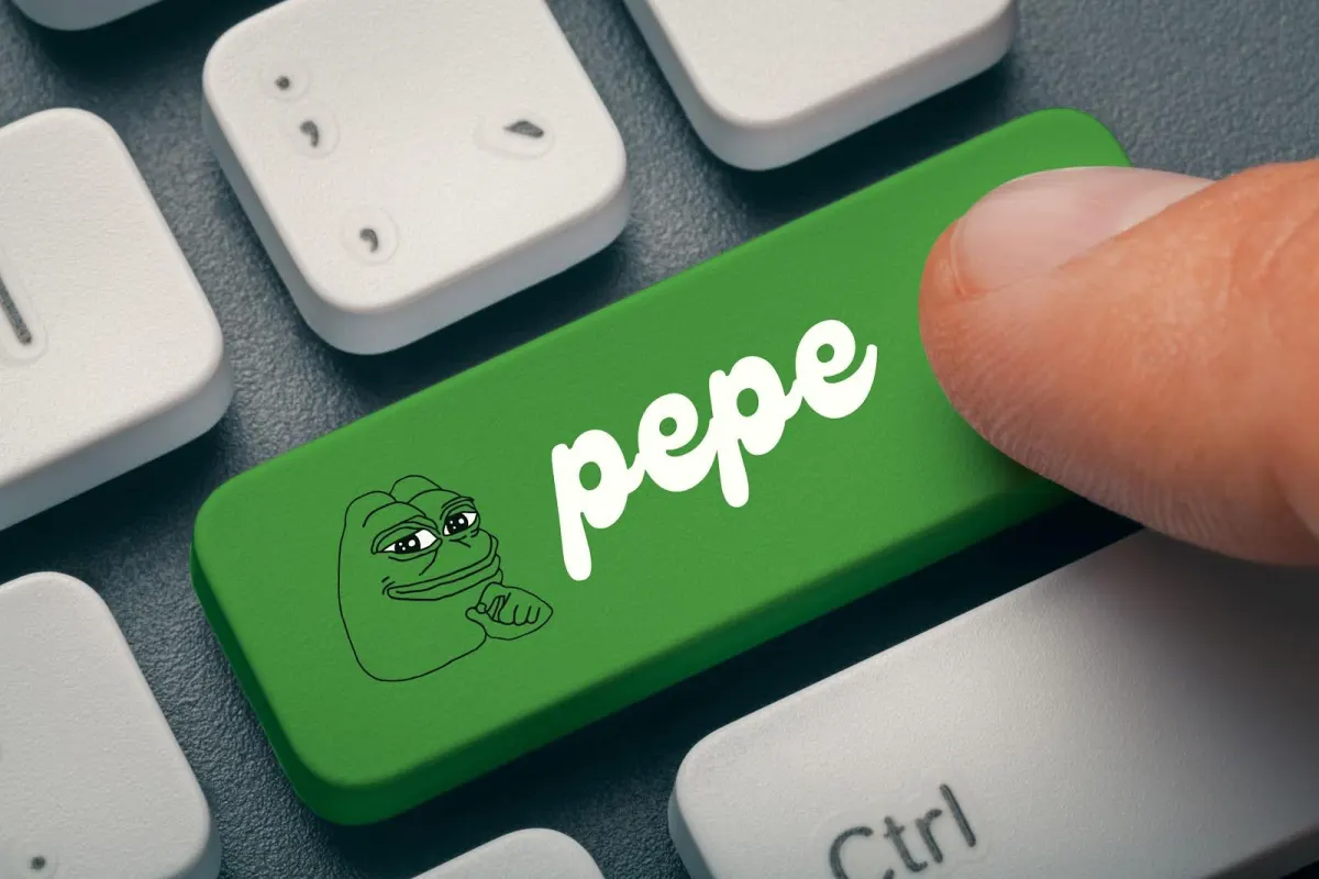 PEPE Price Jumps 12%: Which Memecoins Kept Pace?