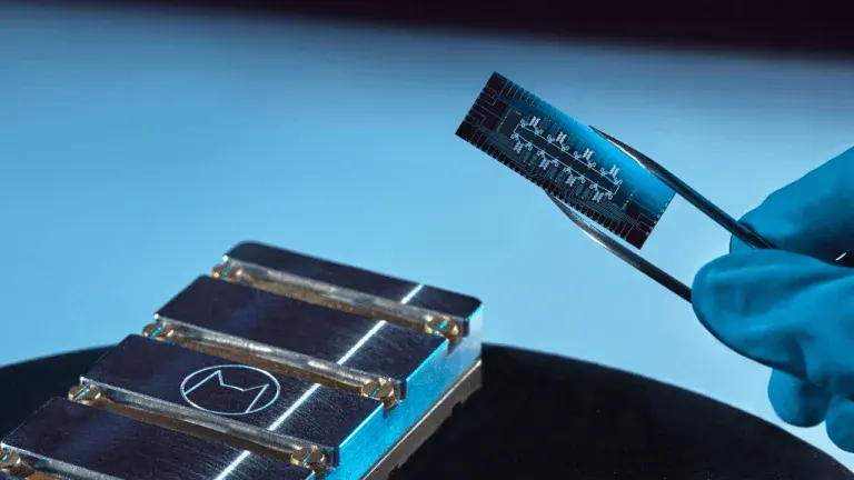 Quantum Researchers Say 30K Qubits Could Crack Bitcoin Keys in Just One Hour
